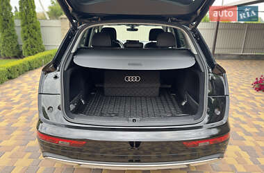 Внедорожник / Кроссовер Audi Q5 2022 в 