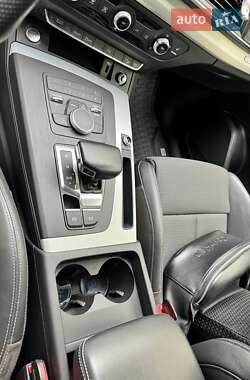 Позашляховик / Кросовер Audi Q5 2019 в 