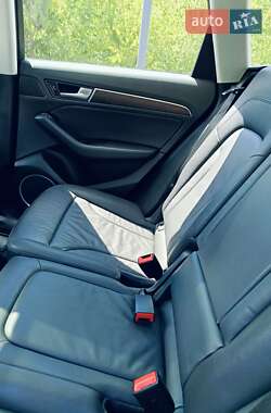 Внедорожник / Кроссовер Audi Q5 2015 в 