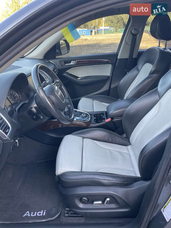 Позашляховик / Кросовер Audi Q5 2011 в Києві