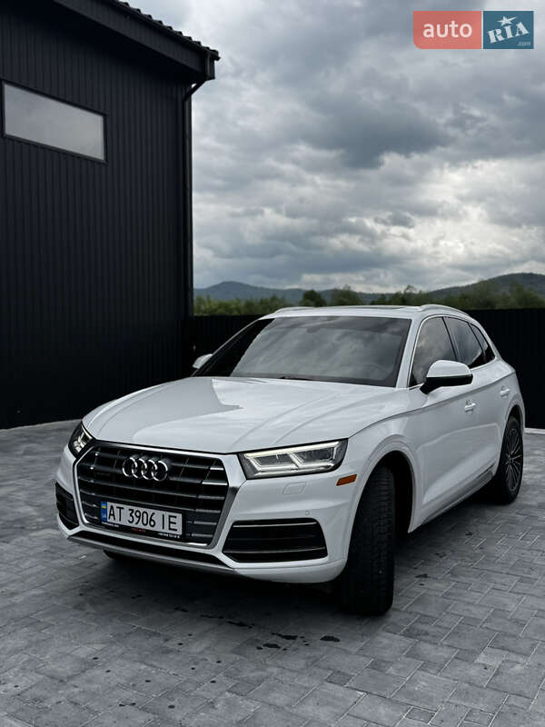 Позашляховик / Кросовер Audi Q5 2018 в Івано-Франківську