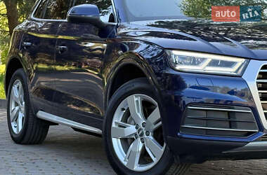 Внедорожник / Кроссовер Audi Q5 2017 в 