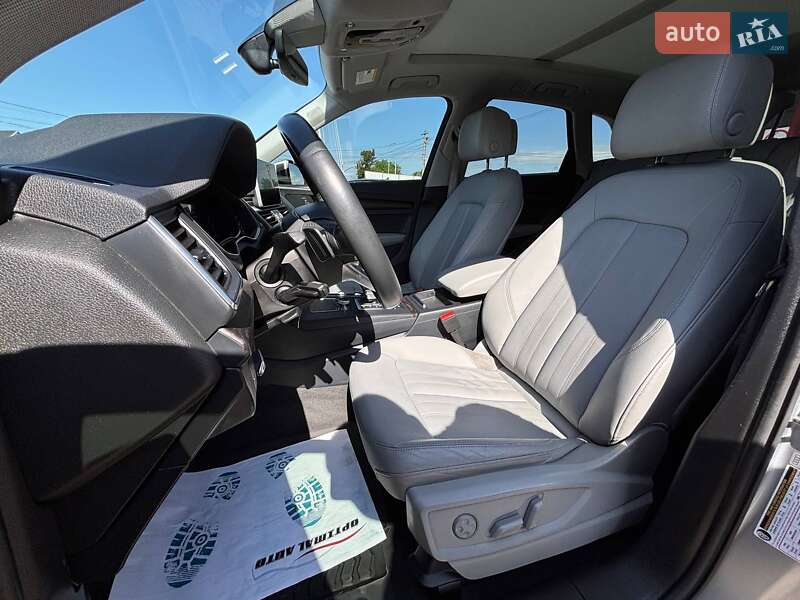 Позашляховик / Кросовер Audi Q5 2018 в Львові