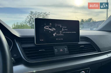 Внедорожник / Кроссовер Audi Q5 2018 в 
