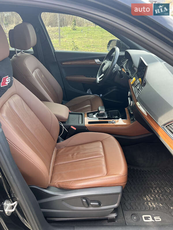 Внедорожник / Кроссовер Audi Q5 2020 в Львове