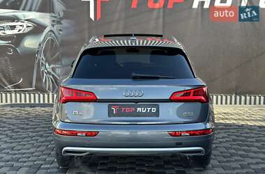 Внедорожник / Кроссовер Audi Q5 2018 в 