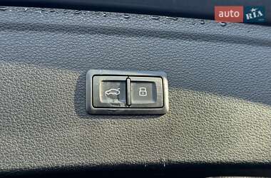 Внедорожник / Кроссовер Audi Q5 2018 в 