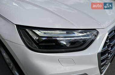 Внедорожник / Кроссовер Audi Q5 2021 в 