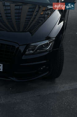 Внедорожник / Кроссовер Audi Q5 2010 в Киеве