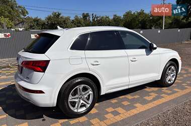 Внедорожник / Кроссовер Audi Q5 2019 в 