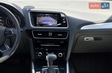 Внедорожник / Кроссовер Audi Q5 2015 в 