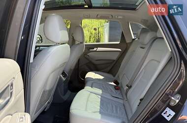 Внедорожник / Кроссовер Audi Q5 2015 в 