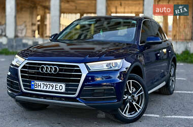 Внедорожник / Кроссовер Audi Q5 2017 в 