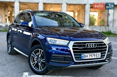 Внедорожник / Кроссовер Audi Q5 2017 в 
