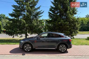 Внедорожник / Кроссовер Audi Q5 2022 в 