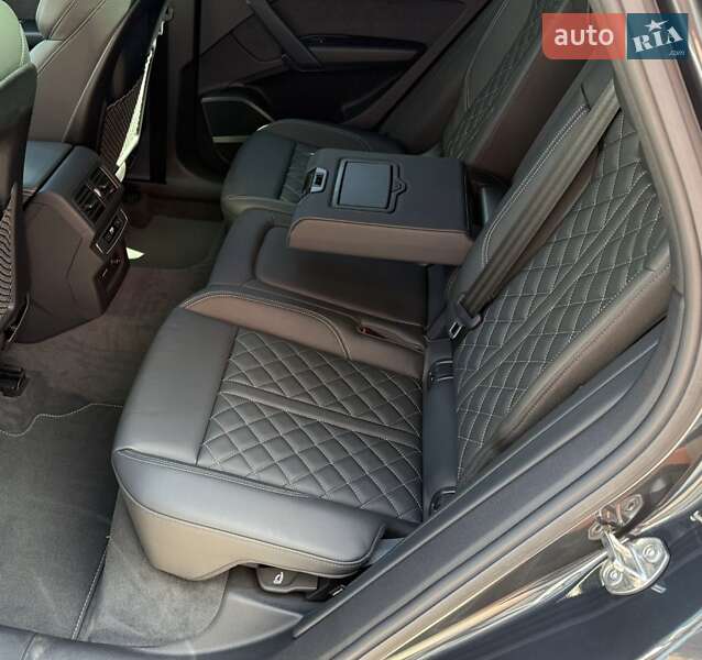 Внедорожник / Кроссовер Audi Q5 2022 в Черкассах