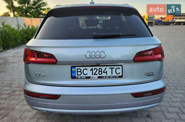 Внедорожник / Кроссовер Audi Q5 2018 в 