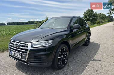 Позашляховик / Кросовер Audi Q5 2017 в Києві
