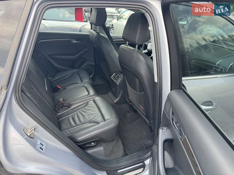 Внедорожник / Кроссовер Audi Q5 2016 в Киеве