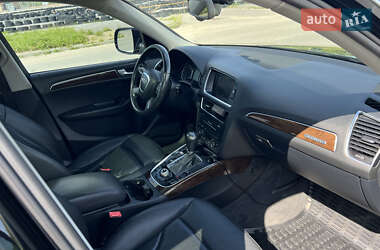 Внедорожник / Кроссовер Audi Q5 2011 в 