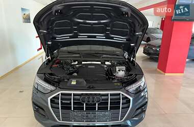 Внедорожник / Кроссовер Audi Q5 2022 в 
