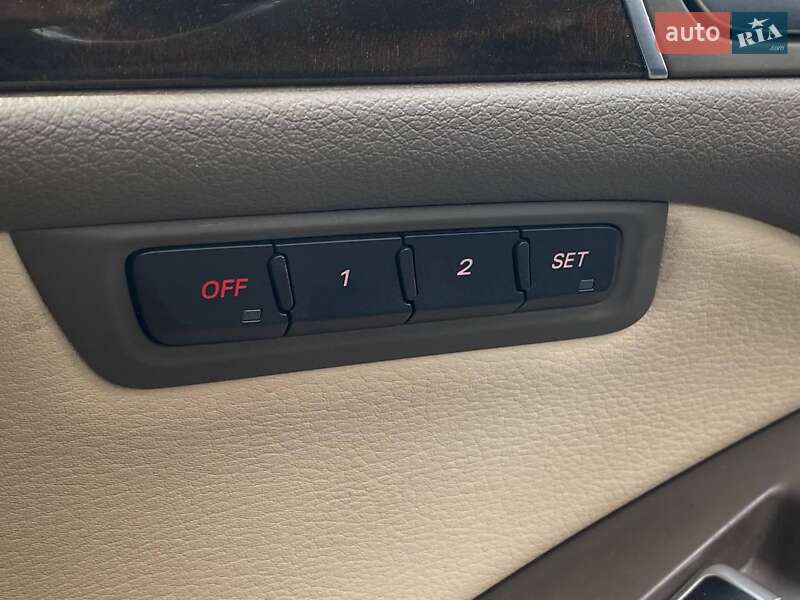 Внедорожник / Кроссовер Audi Q5 2013 в Киеве
