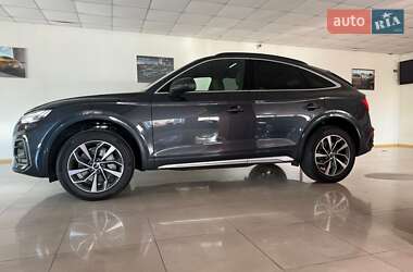 Внедорожник / Кроссовер Audi Q5 2022 в 