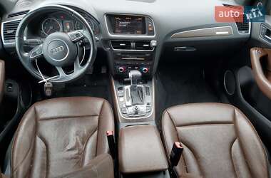 Внедорожник / Кроссовер Audi Q5 2015 в 