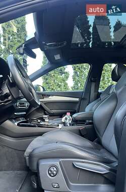 Внедорожник / Кроссовер Audi Q5 2021 в 
