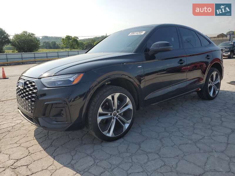 Внедорожник / Кроссовер Audi Q5 2023 в 