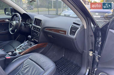 Внедорожник / Кроссовер Audi Q5 2009 в 