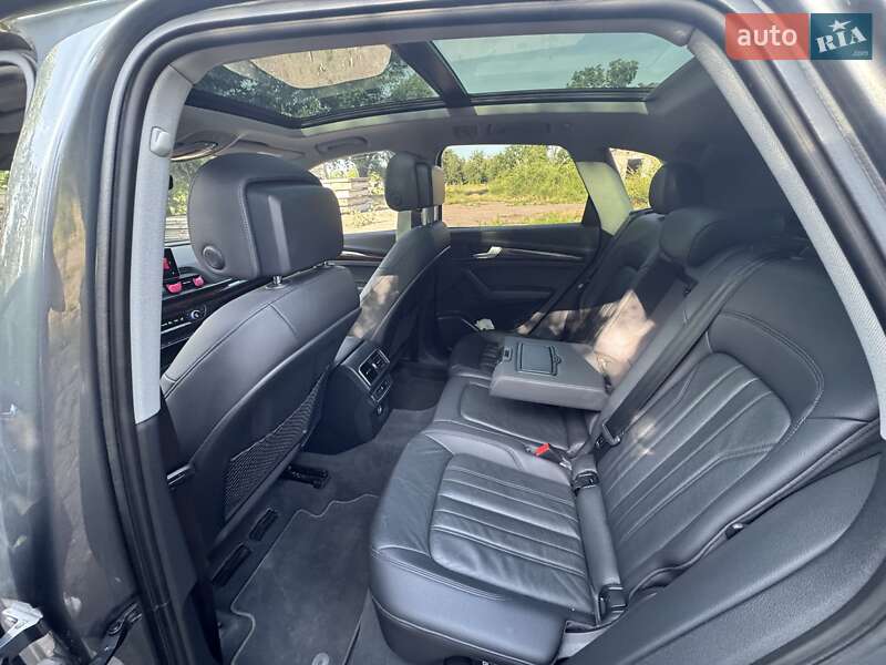 Позашляховик / Кросовер Audi Q5 2017 в Кривому Розі