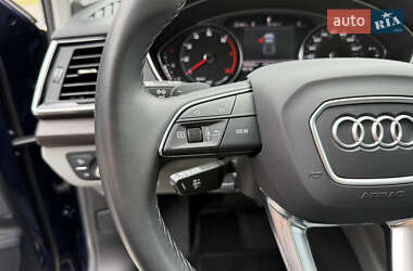 Внедорожник / Кроссовер Audi Q5 2022 в 