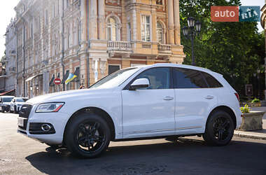 Внедорожник / Кроссовер Audi Q5 2016 в 