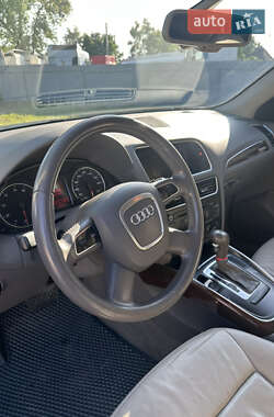 Внедорожник / Кроссовер Audi Q5 2011 в 