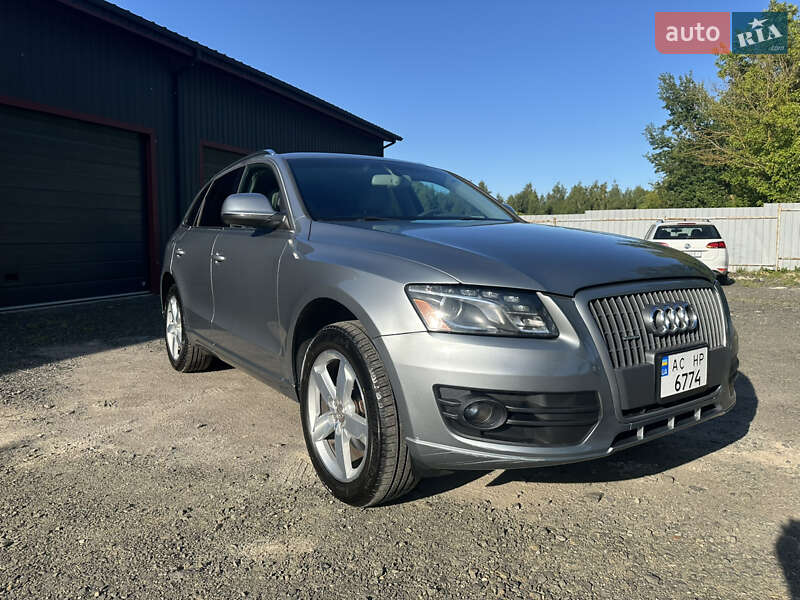 Внедорожник / Кроссовер Audi Q5 2011 в Луцке