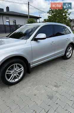 Внедорожник / Кроссовер Audi Q5 2012 в 