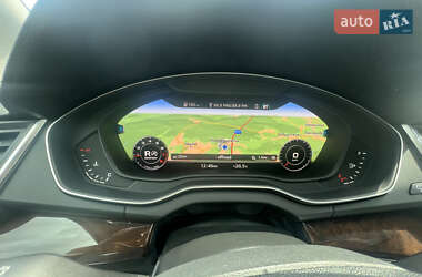 Внедорожник / Кроссовер Audi Q5 2018 в 