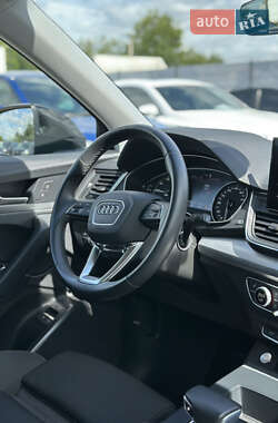 Внедорожник / Кроссовер Audi Q5 2021 в 