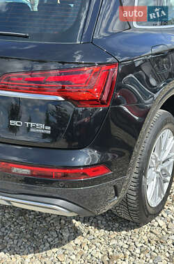 Внедорожник / Кроссовер Audi Q5 2021 в 