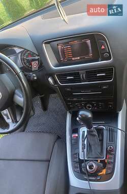Внедорожник / Кроссовер Audi Q5 2011 в 