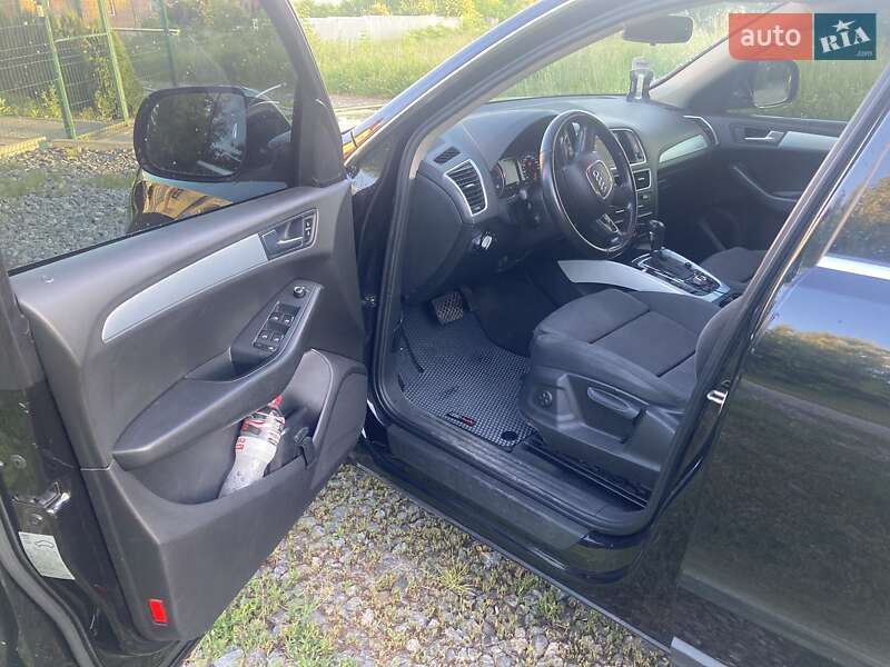 Внедорожник / Кроссовер Audi Q5 2011 в Хмельницком