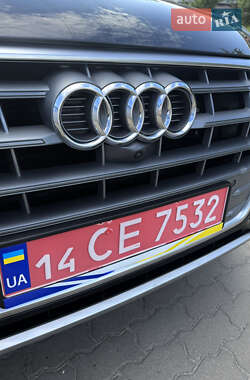 Внедорожник / Кроссовер Audi Q5 2018 в 