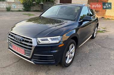 Позашляховик / Кросовер Audi Q5 2018 в 