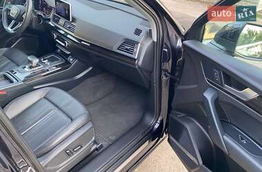 Позашляховик / Кросовер Audi Q5 2018 в 