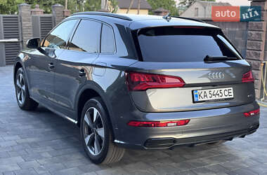 Внедорожник / Кроссовер Audi Q5 2020 в 