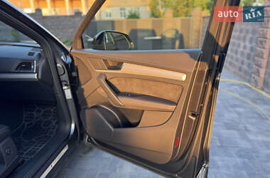 Внедорожник / Кроссовер Audi Q5 2020 в 