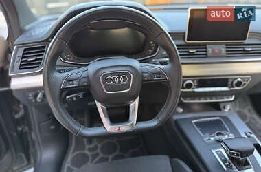 Внедорожник / Кроссовер Audi Q5 2020 в 