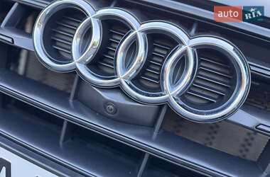 Внедорожник / Кроссовер Audi Q5 2020 в 