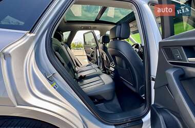 Внедорожник / Кроссовер Audi Q5 2018 в 